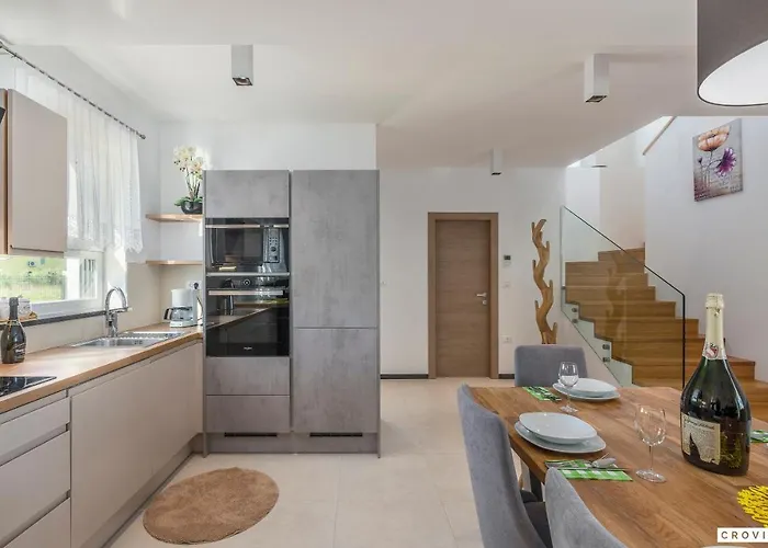 Lucija Villa Marčana