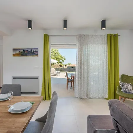 Lucija Villa